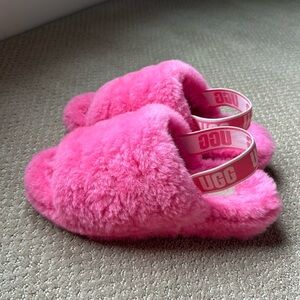 Pink UGG Fluff Yeah slippers-size 8
